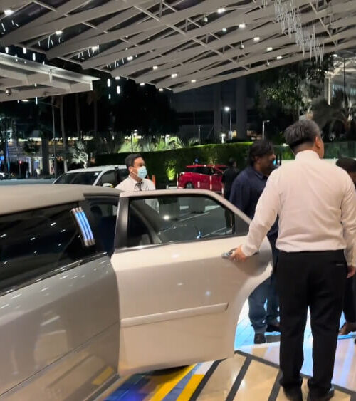 Exploring the Sights of Singapore With Bespoke Limousine Services