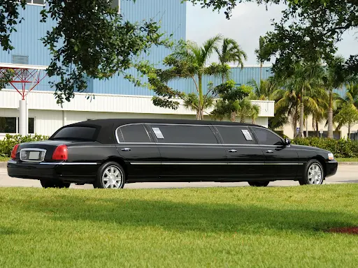 The Appeal of Stretch Limos in Singapore