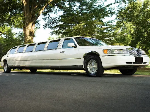 Types of Limousines Available for Rental