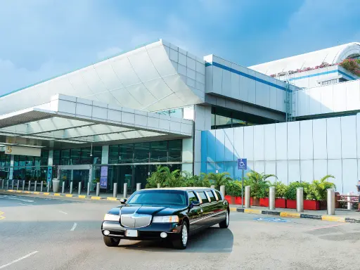 Gateway to Luxury - Limousine Car Services at Changi Airport