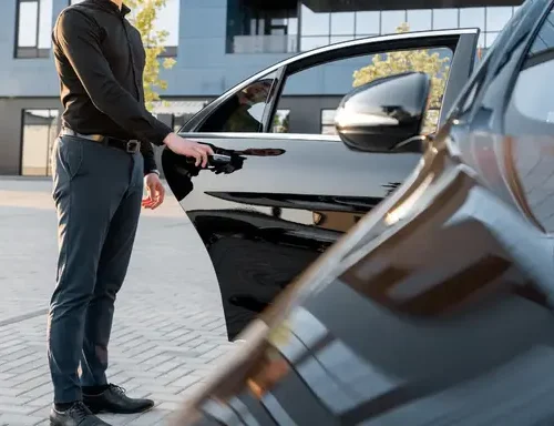 Everything You Need to Know About Hiring a Personal Chauffeur in Singapore