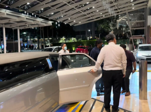 Exploring the Sights of Singapore With Bespoke Limousine Services